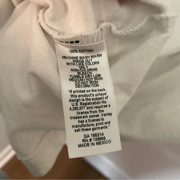 Fresno State Bulldog Graphic Black and White Long Sleeve Tee - Picture 5 of 5